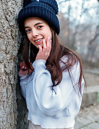 Neesa nude in erotic MAIDEN gallery - MetArt.com